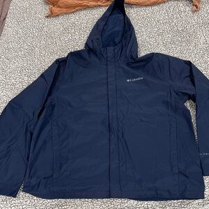 Columbia Men's Omni-Tech Dark Blue Raincoat worn once